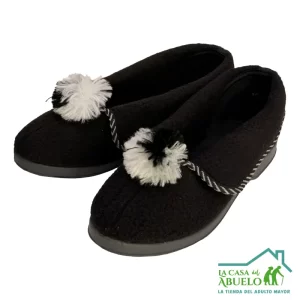 Pantufla de paño negro