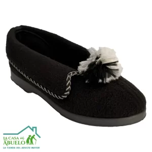 Pantufla de paño negro